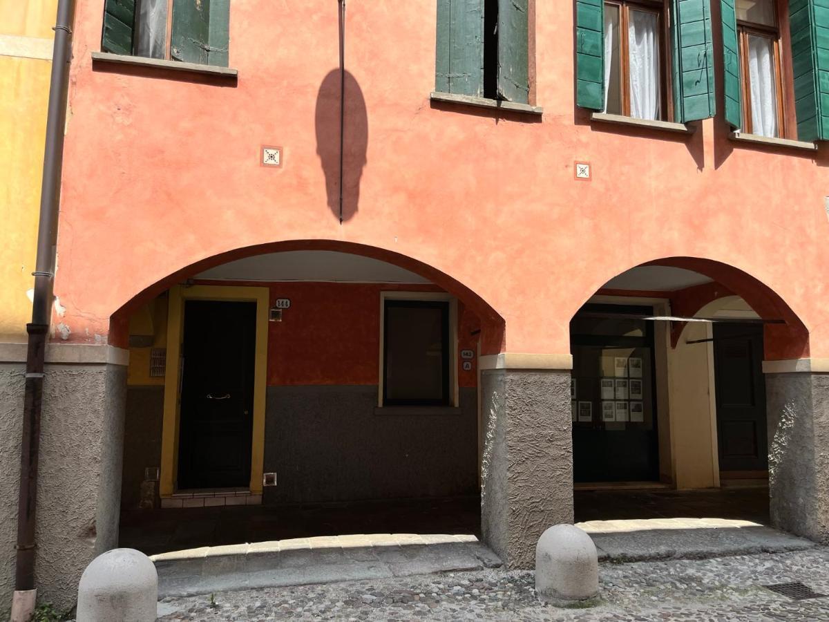 Appartamento Ai Portici Di Via Savonarola Падуа Екстериор снимка